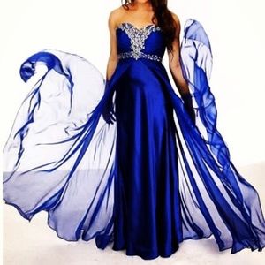 Gorgeous blue evening gown